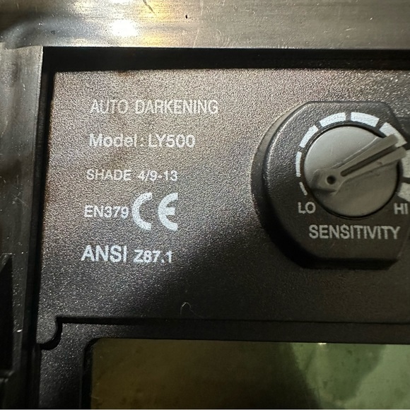 YES WELDER Auto Darkening Welding Mask Hood Helmet Model LY500 - Picture 9 of 10